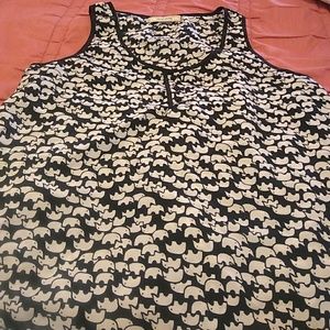 Black and white tank